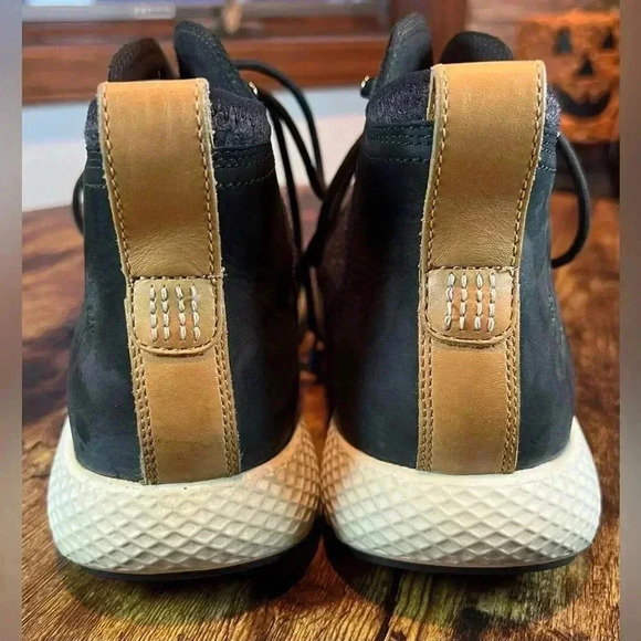 Timberland | men’s Flyroam Chukka boots. Size: 11.5 - Picture 5 of 16